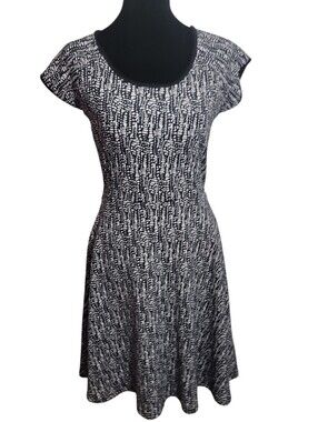 Hail3y:23 black white printed fit flare dress cutout crossover back women's S